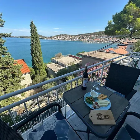 Apartment Mip Tisno