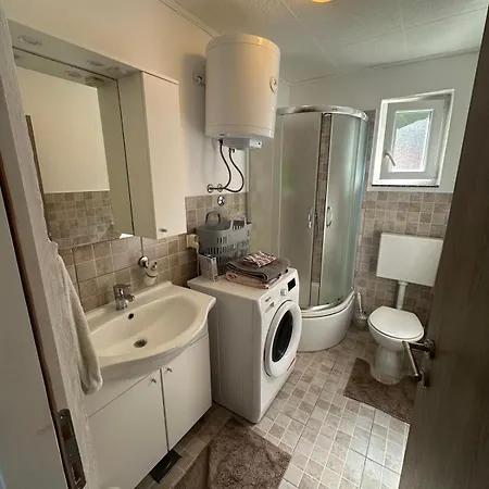 Mip Apartment Tisno